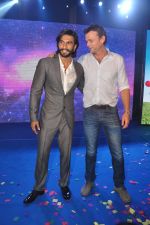 Ranveer Singh, Adam Gilchrist at Samsung S4 launch by Reliance in Shangrilaa, Mumbai on 27th April 2013 (94).JPG